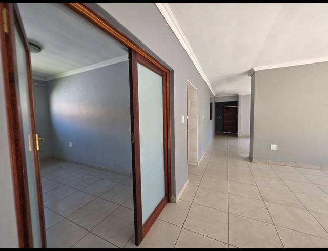 3 BEDROOM HOUSE TO LET IN VANDERBIJLPARK SE 8